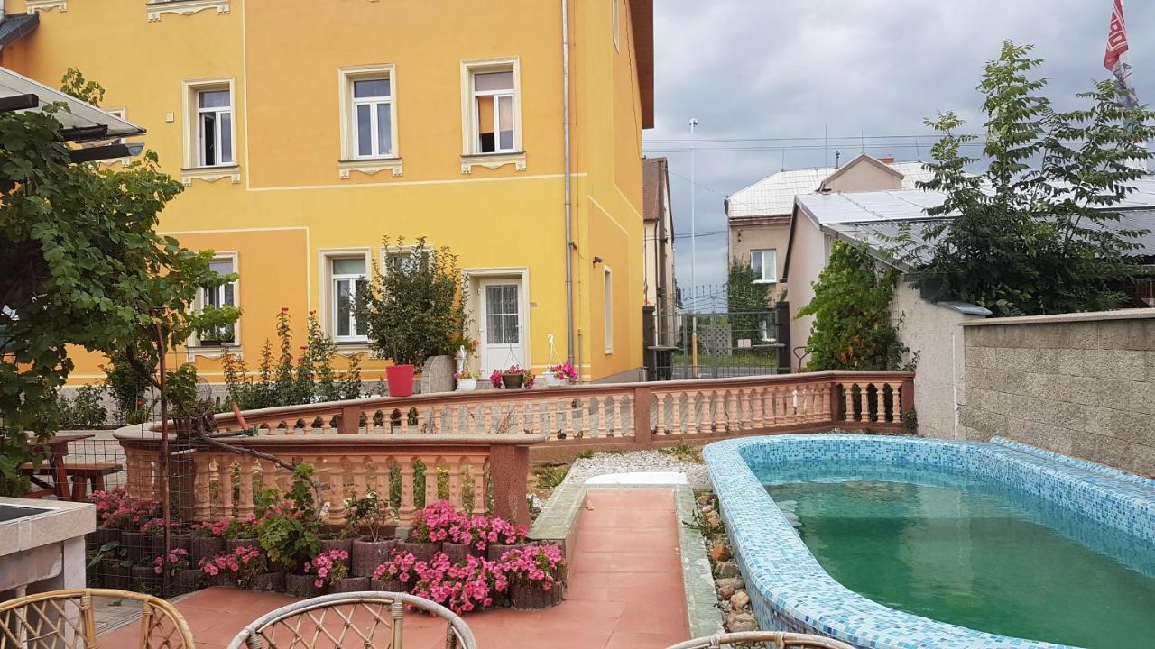 Penzion Duong Apartments Карловы Вары Экстерьер фото